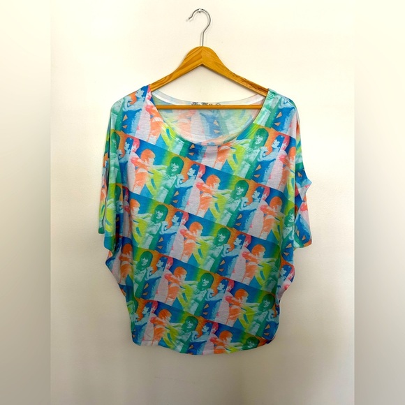 Time Machine Tops - Time Machine Flowy top Size M